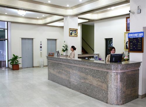 טראנג Thumrin Hotel מראה חיצוני תמונה