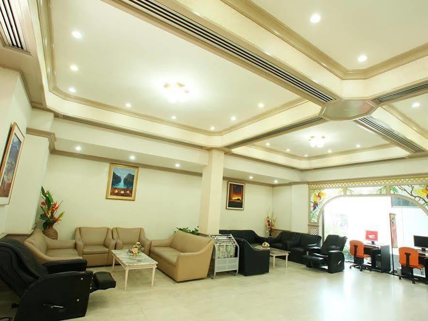 טראנג Thumrin Hotel מראה חיצוני תמונה